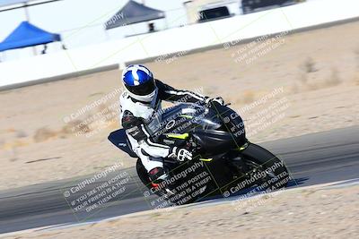 media/Jan-08-2022-SoCal Trackdays (Sat) [[1ec2777125]]/Turn 15 Inside (950am)/